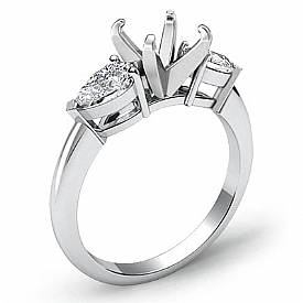 0.5 ct Pear Diamond 3-stone Engagement Ring White Gold.