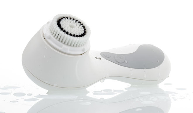 cleansing-brush-mothers-day-gift-ideas