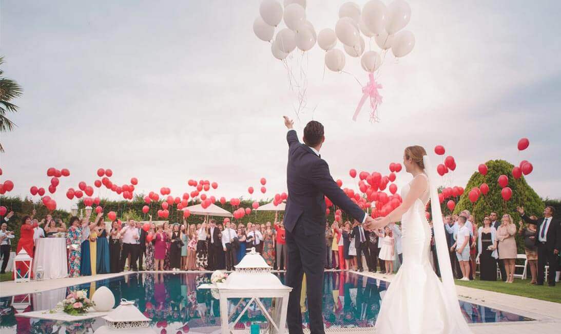 10 reasons why you need a wedding planner