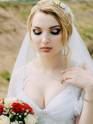 sideswept veil 