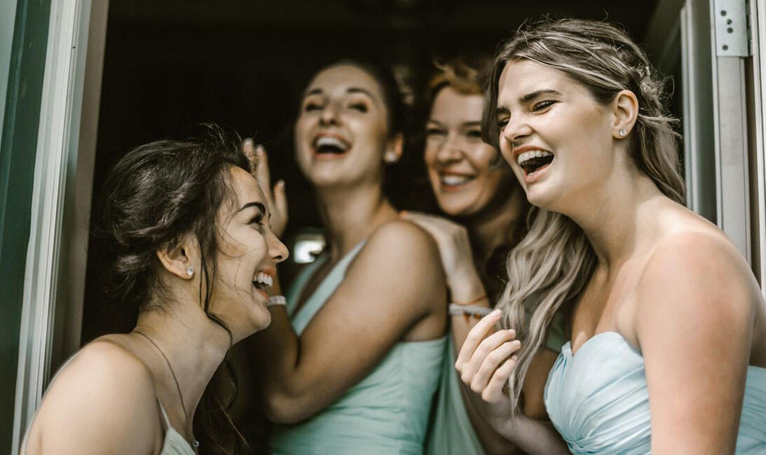 the wedding crashers are great fake storytellers