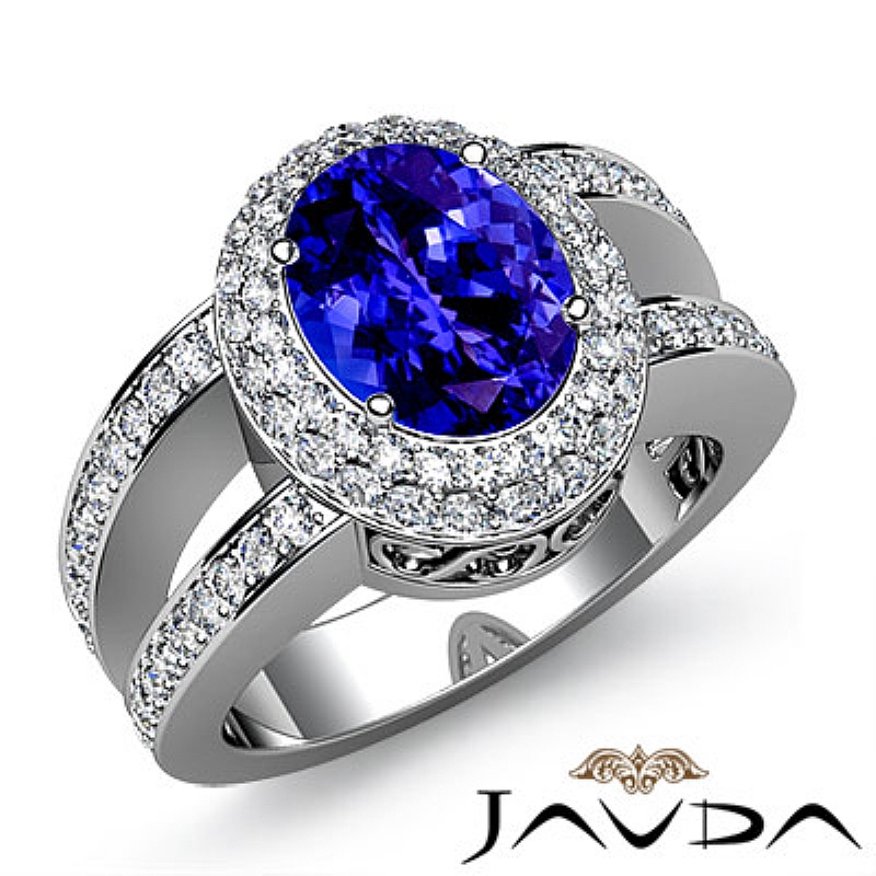  Oval diamond  Ring in 14k Gold White