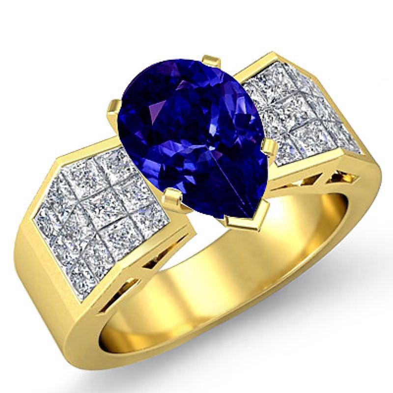  Pear diamond  Ring in 14k Gold Yellow