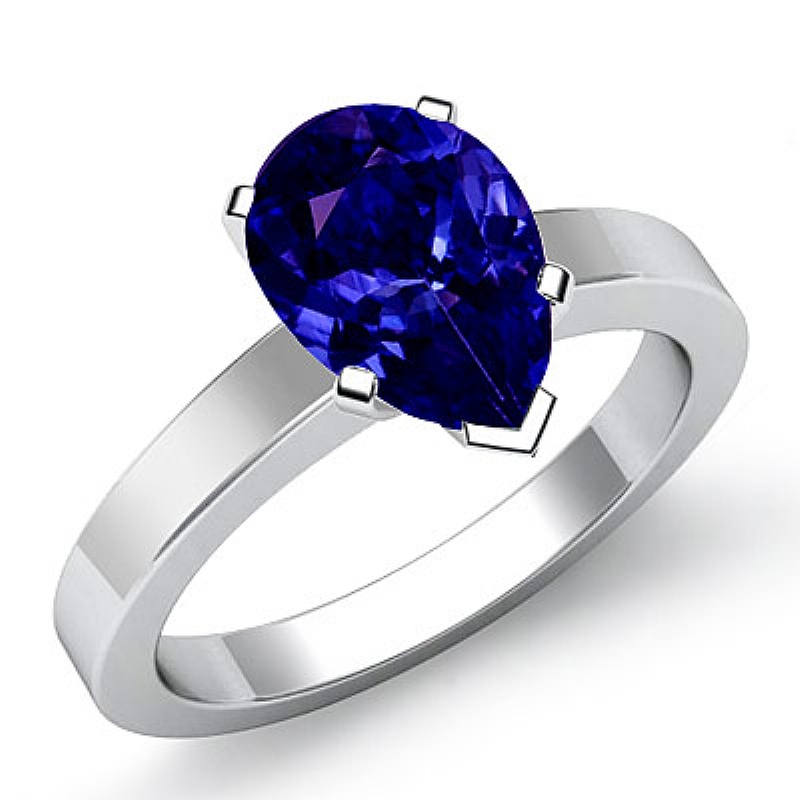  Pear diamond  Ring in 14k Gold White