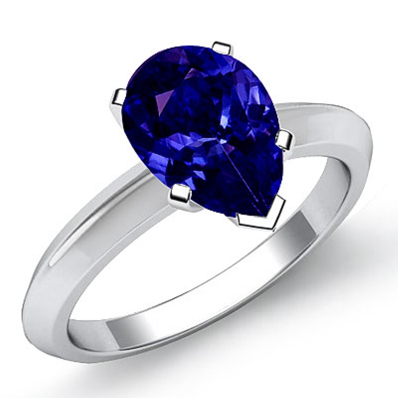  Pear diamond  Ring in 14k Gold White