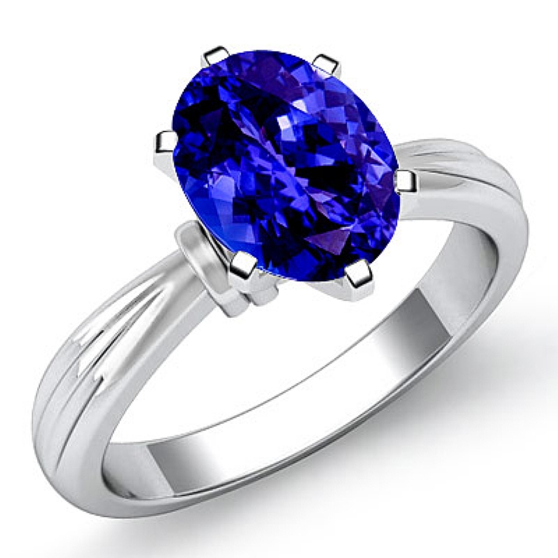  Oval diamond  Ring in 14k Gold White