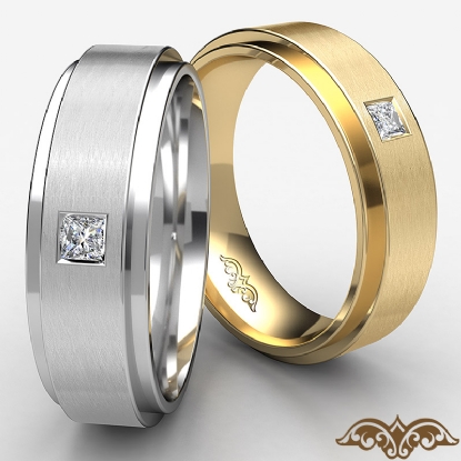 Modern men's ring in 18k gold with diamond