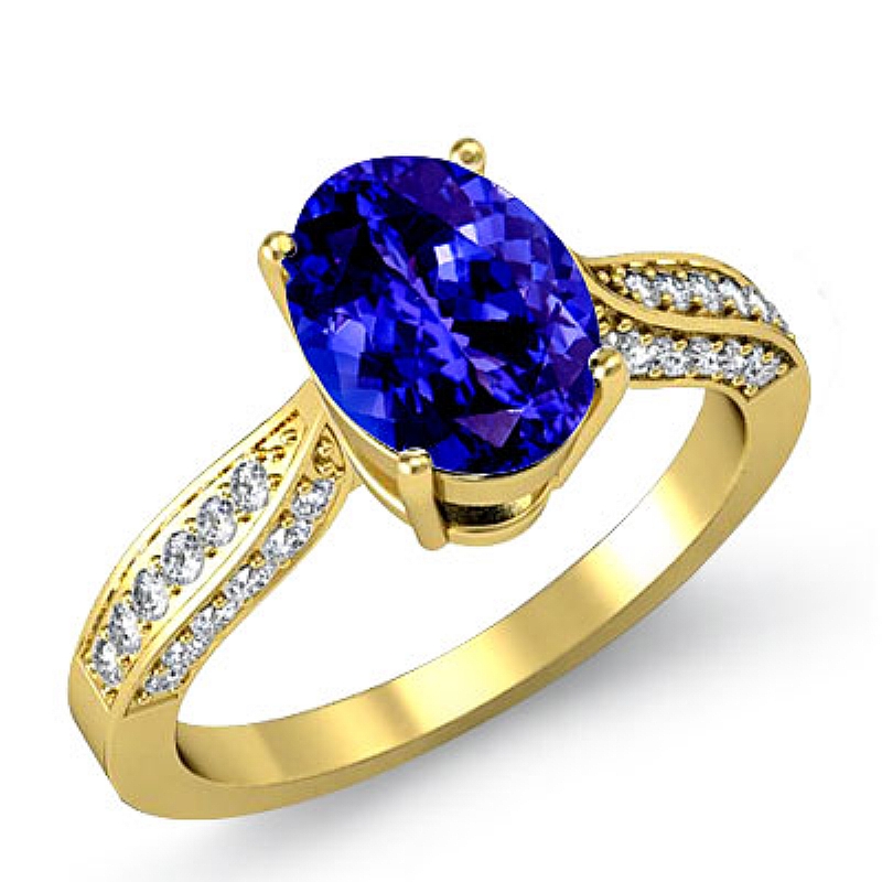  Oval diamond  Ring in 18k Gold Yellow