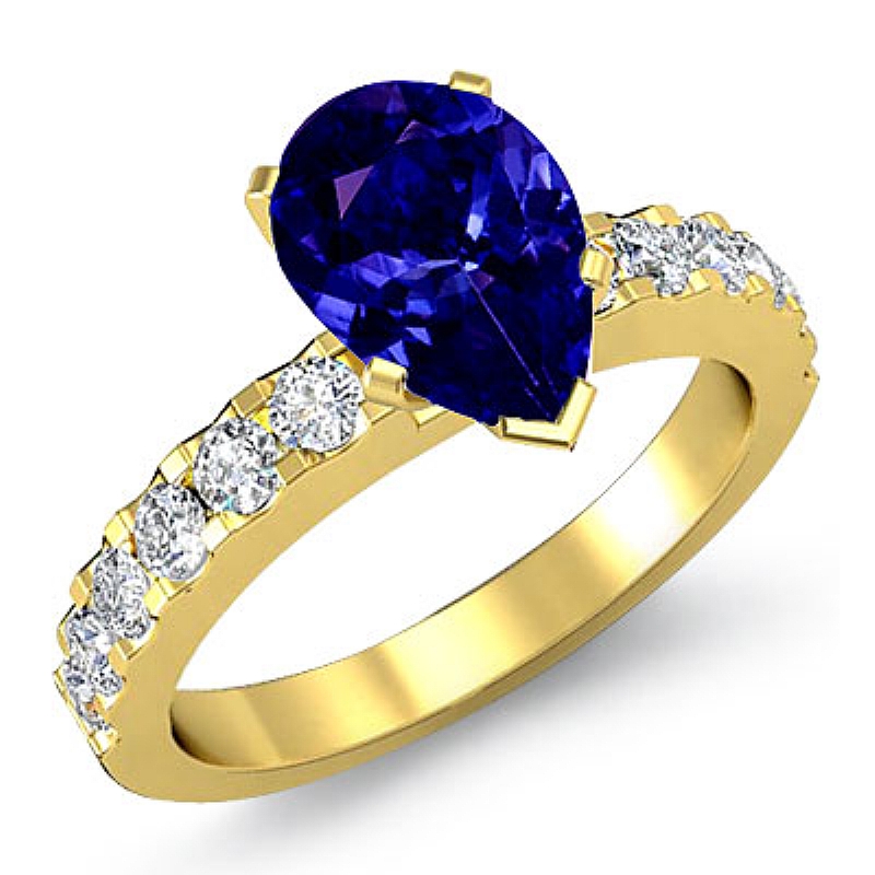  Pear diamond  Ring in 18k Gold Yellow