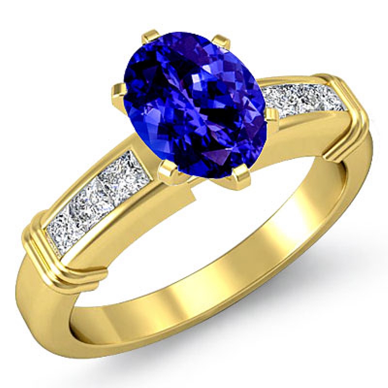  Oval diamond  Ring in 14k Gold Yellow