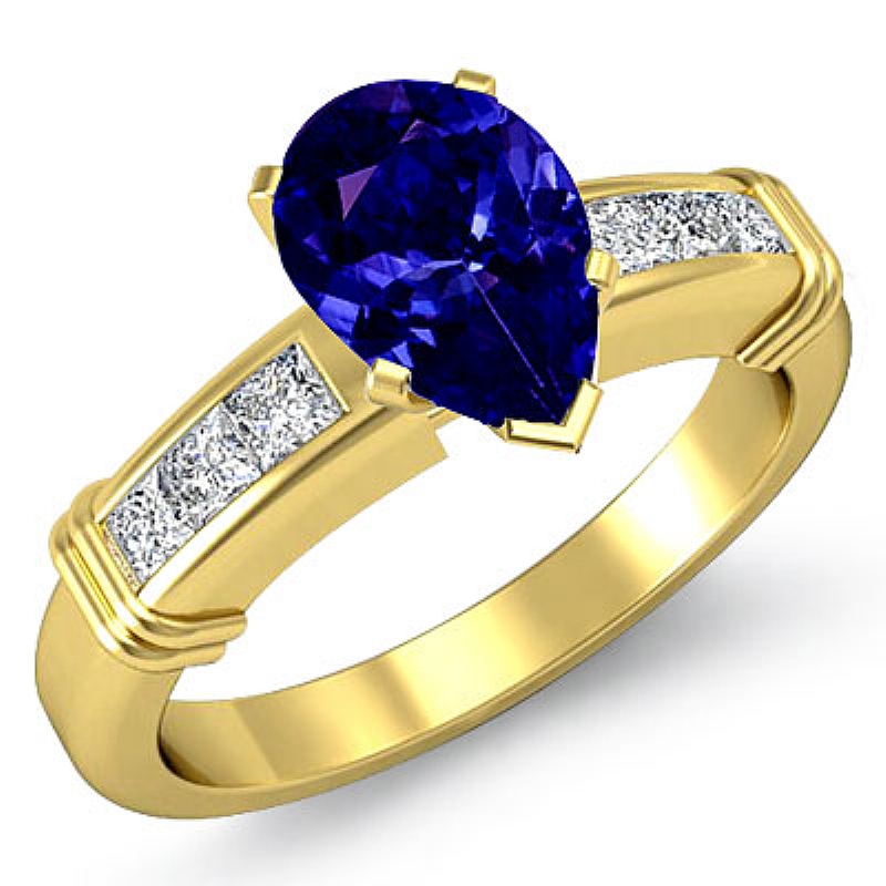  Pear diamond  Ring in 18k Gold Yellow