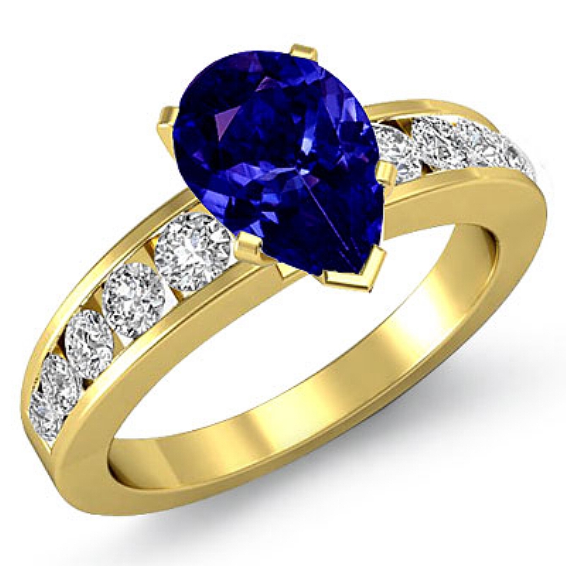  Pear diamond  Ring in 18k Gold Yellow