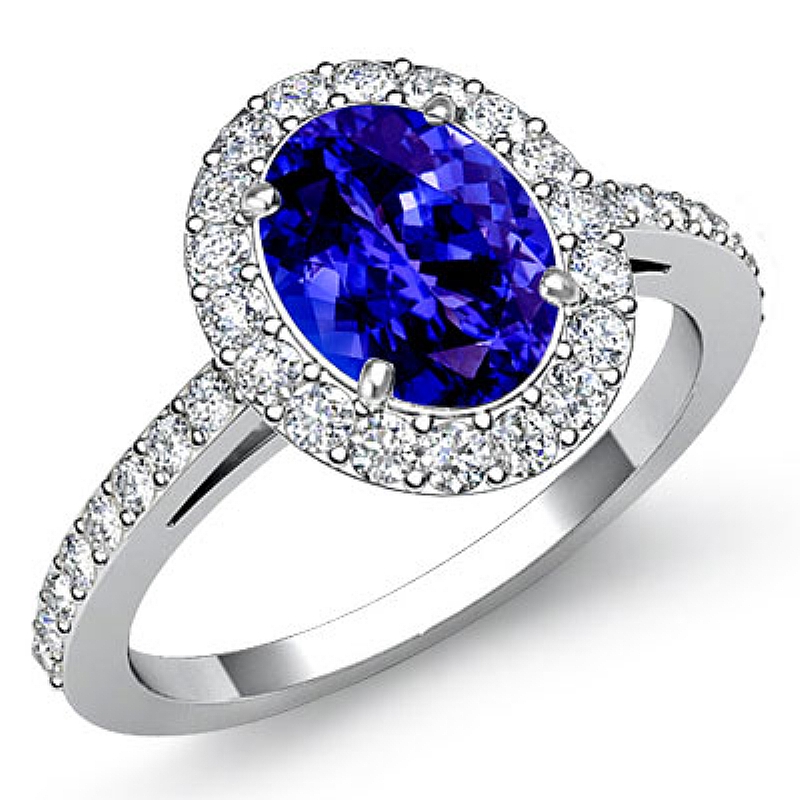  Oval diamond  Ring in 14k Gold White