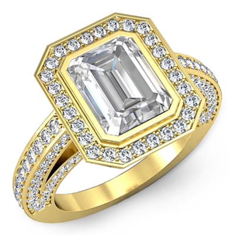 Halo Bezel Setting Sidestone diamond Ring 18k Gold Yellow