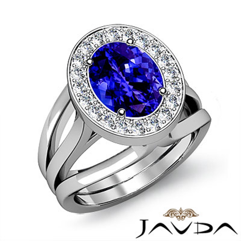  Oval diamond  Ring in 14k Gold White