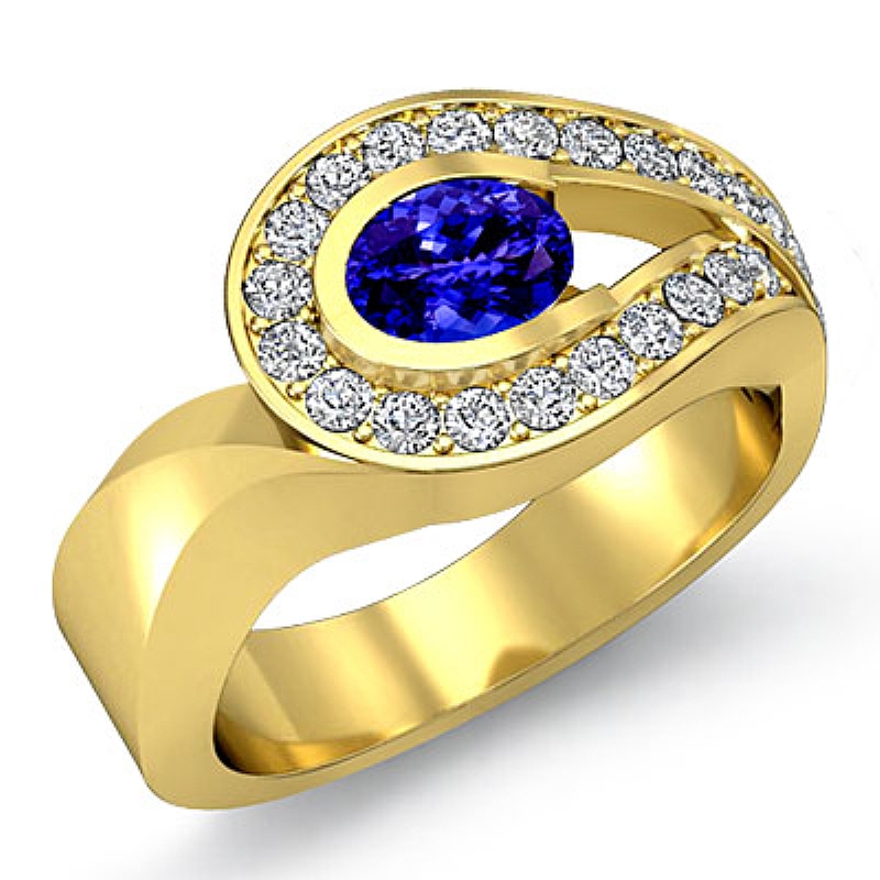  Oval diamond  Ring in 18k Gold Yellow