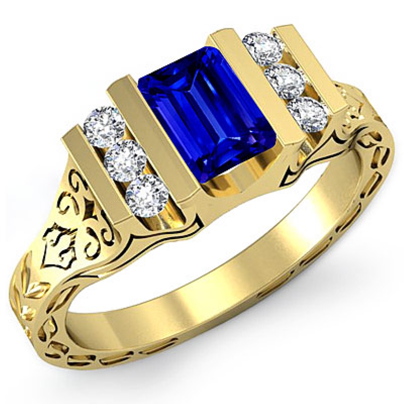  Emerald diamond  Ring in 14k Gold Yellow