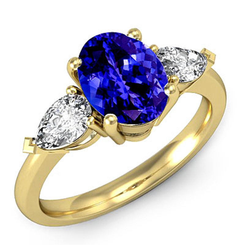  Oval diamond  Ring in 14k Gold Yellow