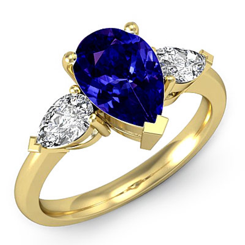  Pear diamond  Ring in 14k Gold Yellow