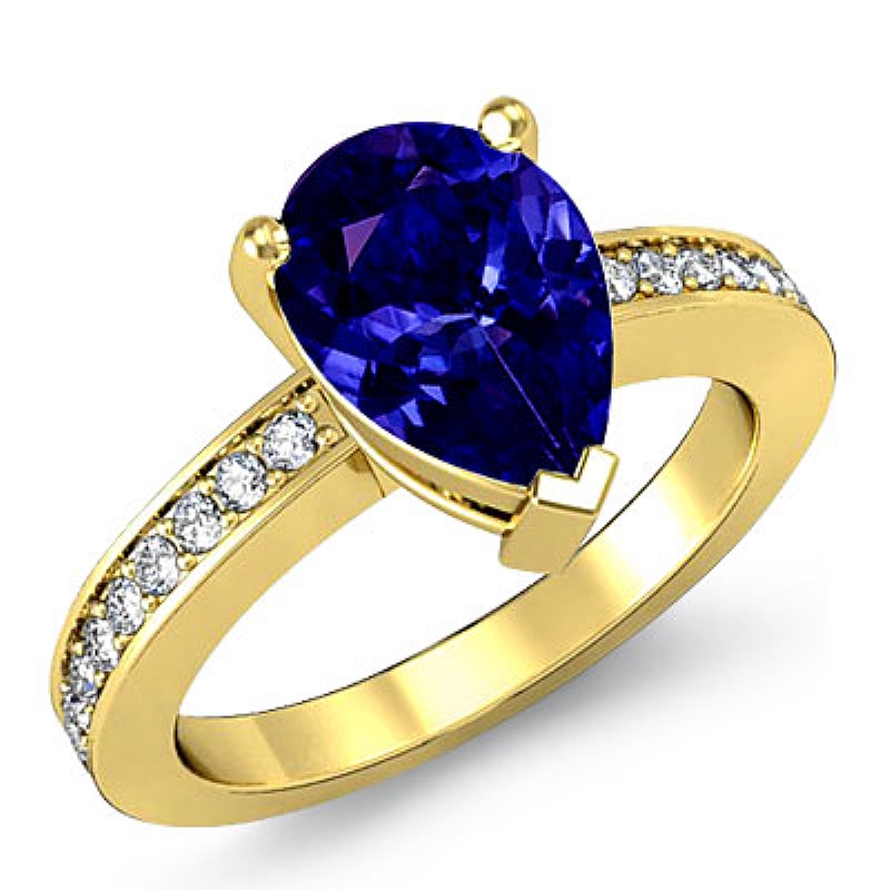  Pear diamond  Ring in 18k Gold Yellow