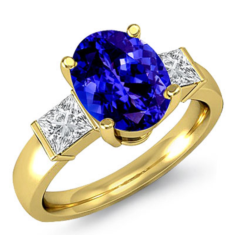  Oval diamond  Ring in 14k Gold Yellow