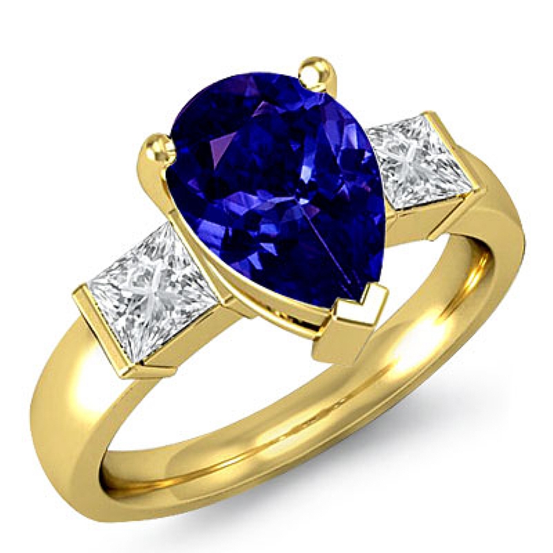  Pear diamond  Ring in 14k Gold Yellow