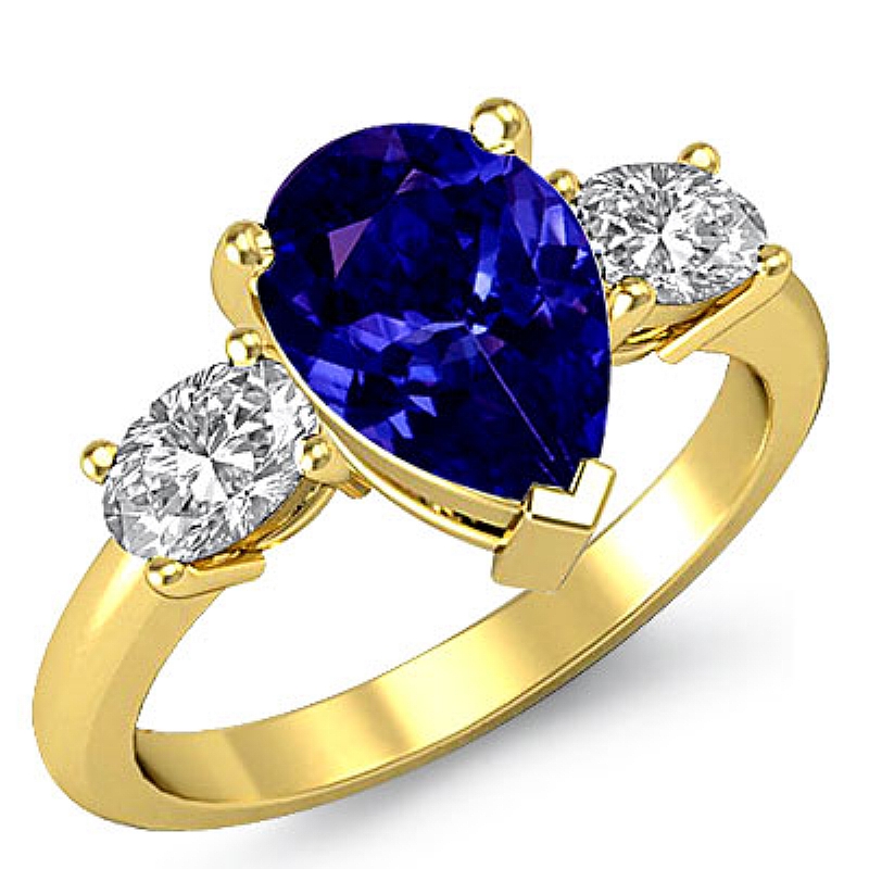  Pear diamond  Ring in 14k Gold Yellow