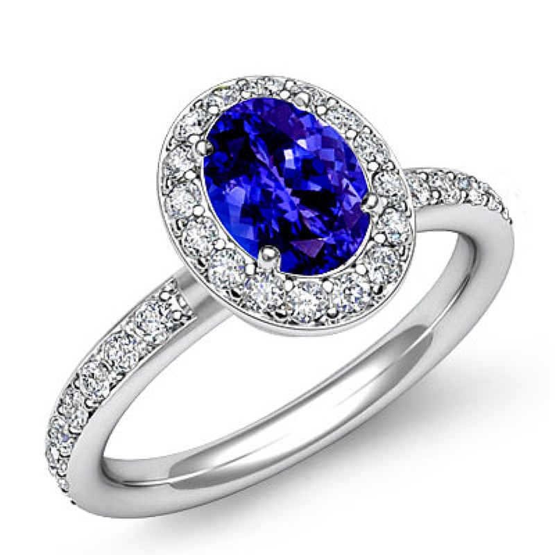  Oval diamond  Ring in 14k Gold White