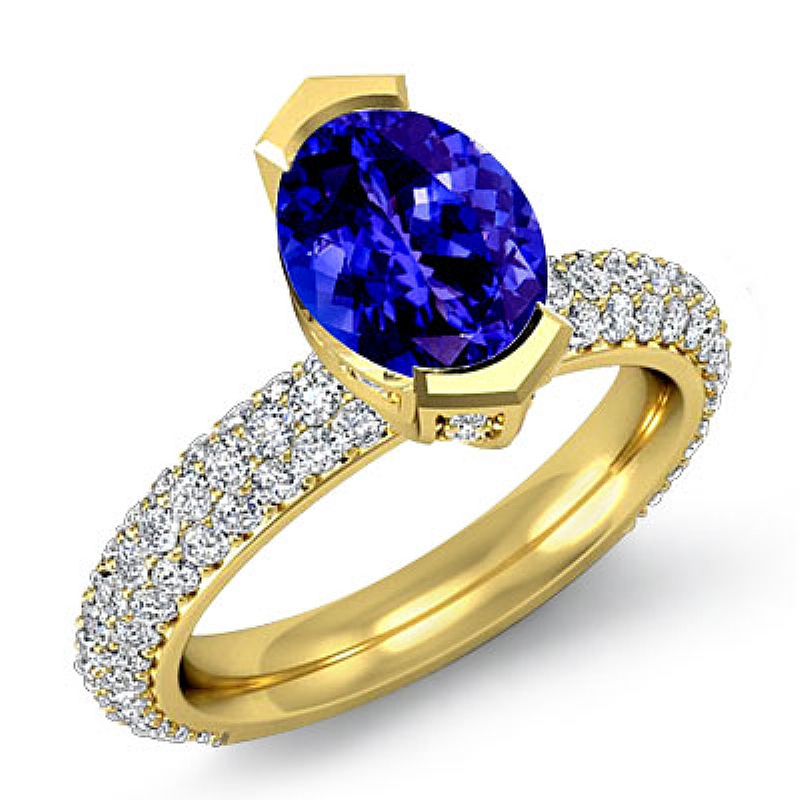  Oval diamond  Ring in 18k Gold Yellow