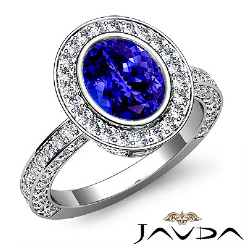  Oval diamond  Ring in 14k Gold White