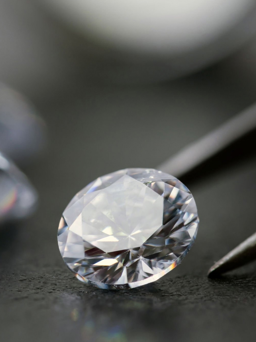 Can lab grown diamonds get scratched