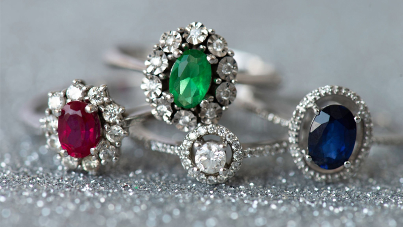 Why opt for fancy color lab grown engagement rings